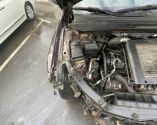 Червоний Хендай Санта Фе, об'ємом двигуна 2.19 л та пробігом 281 тис. км за 4199 $, фото 11 на Automoto.ua