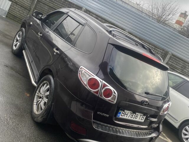 Красный Хендай Санта Фе, объемом двигателя 2.2 л и пробегом 281 тыс. км за 4199 $, фото 2 на Automoto.ua