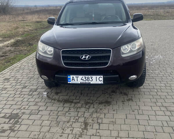 Красный Хендай Санта Фе, объемом двигателя 2.19 л и пробегом 200 тыс. км за 9000 $, фото 2 на Automoto.ua