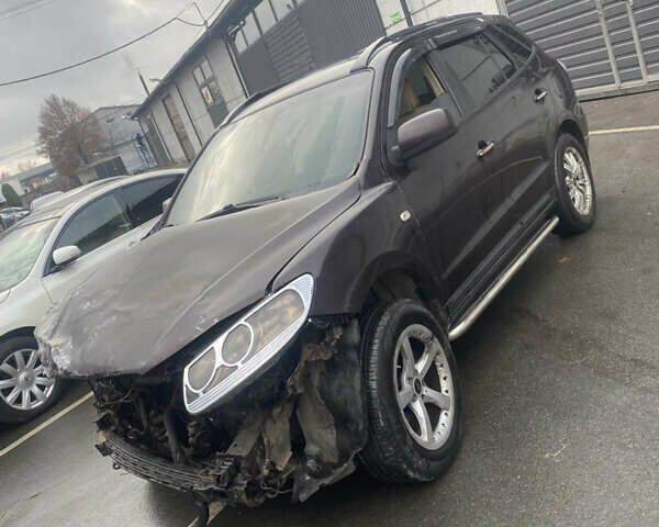 Червоний Хендай Санта Фе, об'ємом двигуна 2.19 л та пробігом 281 тис. км за 4199 $, фото 1 на Automoto.ua