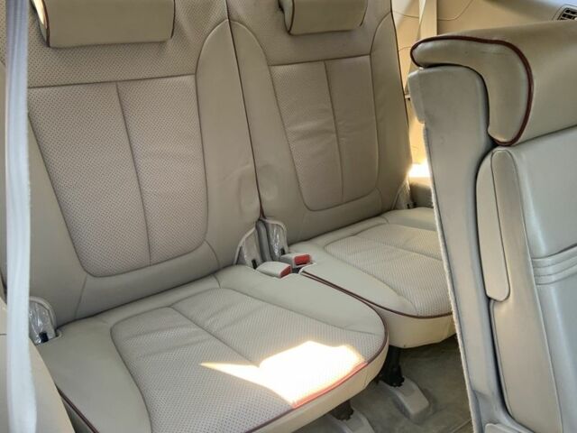 Красный Хендай Санта Фе, объемом двигателя 2.2 л и пробегом 257 тыс. км за 10000 $, фото 7 на Automoto.ua