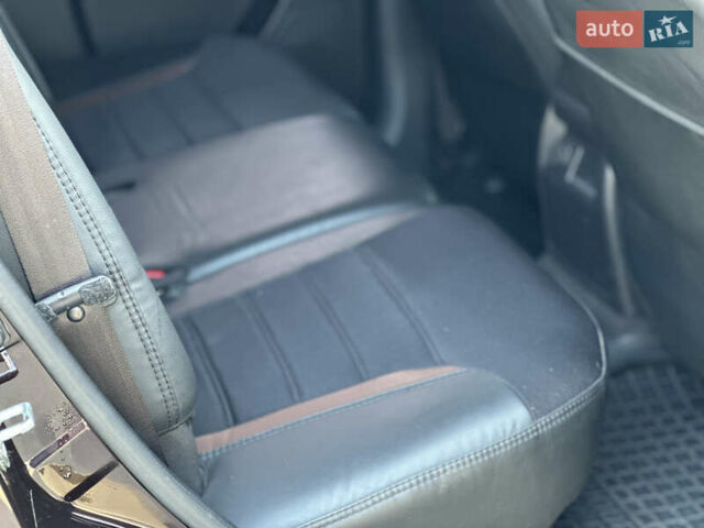 Красный Хендай Санта Фе, объемом двигателя 2.2 л и пробегом 242 тыс. км за 12999 $, фото 10 на Automoto.ua