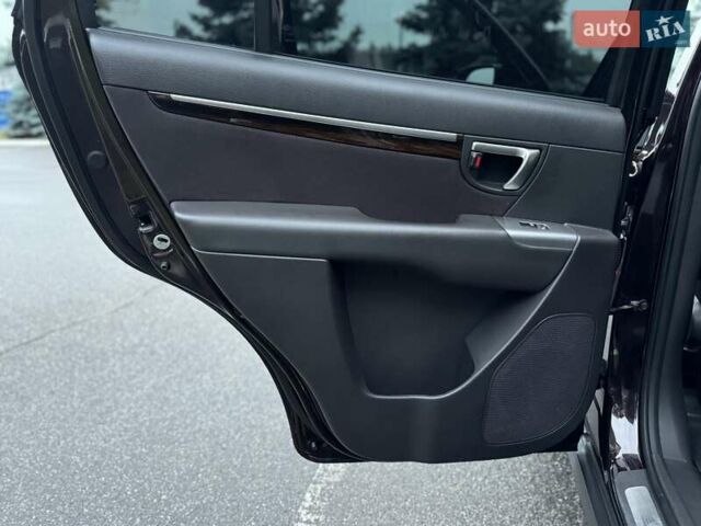 Червоний Хендай Санта Фе, об'ємом двигуна 2.2 л та пробігом 168 тис. км за 12800 $, фото 51 на Automoto.ua