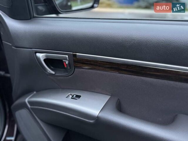 Червоний Хендай Санта Фе, об'ємом двигуна 2.2 л та пробігом 168 тис. км за 12800 $, фото 66 на Automoto.ua