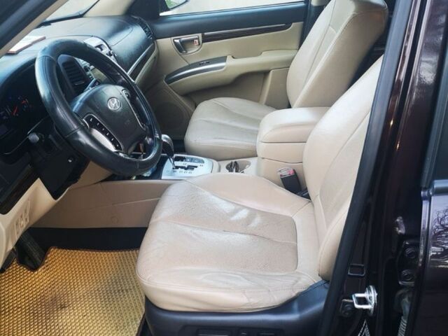 Красный Хендай Санта Фе, объемом двигателя 2.2 л и пробегом 249 тыс. км за 9999 $, фото 4 на Automoto.ua