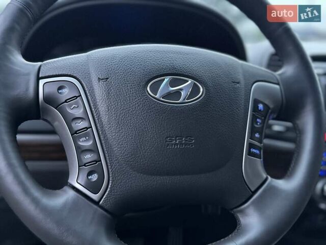 Червоний Хендай Санта Фе, об'ємом двигуна 2.2 л та пробігом 168 тис. км за 12800 $, фото 37 на Automoto.ua