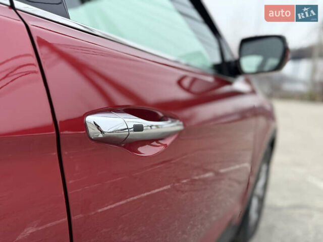 Червоний Хендай Санта Фе, об'ємом двигуна 2.4 л та пробігом 241 тис. км за 11800 $, фото 9 на Automoto.ua