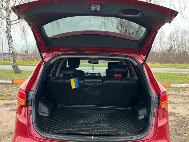 Красный Хендай Санта Фе, объемом двигателя 0 л и пробегом 170 тыс. км за 16000 $, фото 9 на Automoto.ua