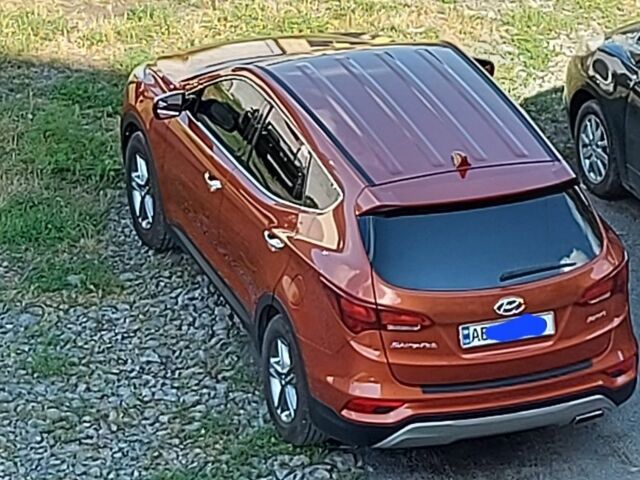 Красный Хендай Санта Фе, объемом двигателя 2.4 л и пробегом 96 тыс. км за 16300 $, фото 7 на Automoto.ua