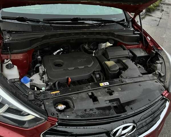 Красный Хендай Санта Фе, объемом двигателя 2.36 л и пробегом 194 тыс. км за 13500 $, фото 15 на Automoto.ua