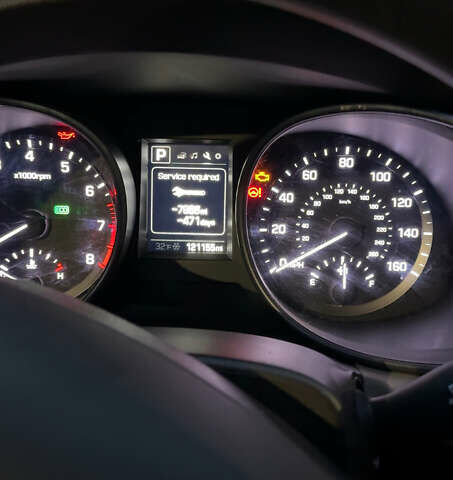 Красный Хендай Санта Фе, объемом двигателя 2.36 л и пробегом 194 тыс. км за 13500 $, фото 8 на Automoto.ua