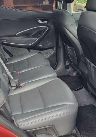 Хендай Санта Фе 2017 в Киеве на Automoto.ua Красный Хендай Санта Фе, объемом двигателя 0 л и пробегом 57 тыс. км за 9700 $, фото 15 на Automoto.ua