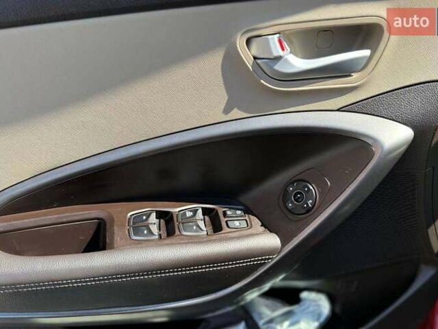 Красный Хендай Санта Фе, объемом двигателя 2.36 л и пробегом 92 тыс. км за 17200 $, фото 7 на Automoto.ua