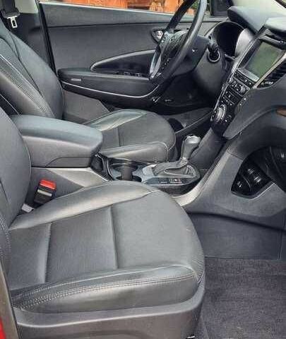 Красный Хендай Санта Фе, объемом двигателя 2 л и пробегом 57 тыс. км за 12500 $, фото 12 на Automoto.ua