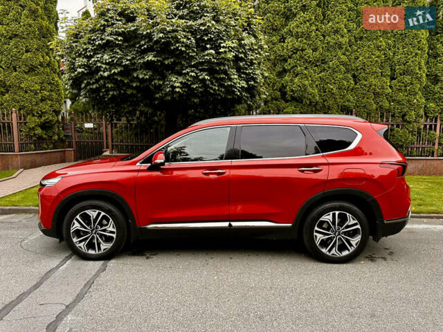 Красный Хендай Санта Фе, объемом двигателя 2.2 л и пробегом 127 тыс. км за 31000 $, фото 2 на Automoto.ua