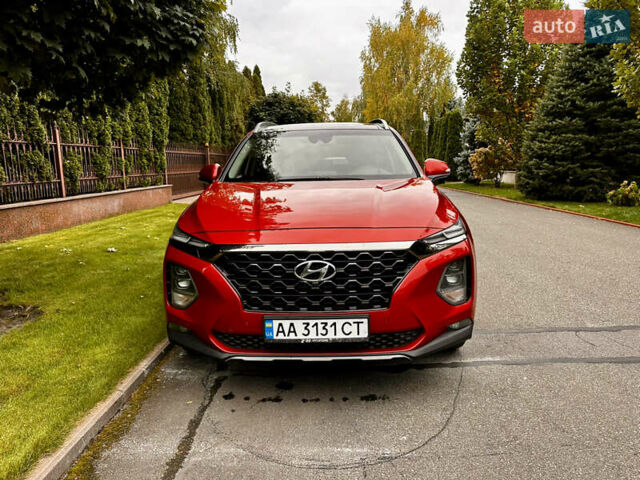 Красный Хендай Санта Фе, объемом двигателя 2.2 л и пробегом 127 тыс. км за 31000 $, фото 1 на Automoto.ua