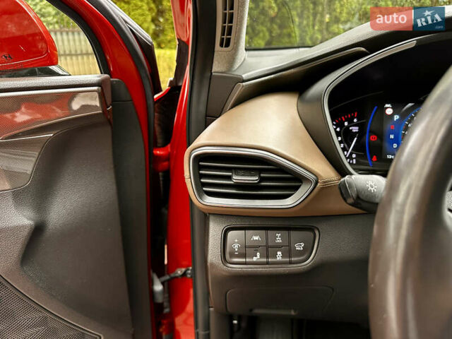Красный Хендай Санта Фе, объемом двигателя 2.2 л и пробегом 127 тыс. км за 31000 $, фото 21 на Automoto.ua