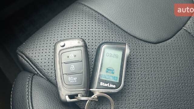 Красный Хендай Санта Фе, объемом двигателя 2.36 л и пробегом 63 тыс. км за 18300 $, фото 18 на Automoto.ua