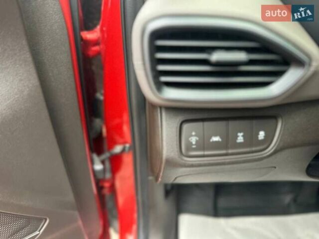 Красный Хендай Санта Фе, объемом двигателя 2.36 л и пробегом 63 тыс. км за 18300 $, фото 10 на Automoto.ua