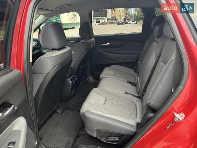 Красный Хендай Санта Фе, объемом двигателя 1.6 л и пробегом 32 тыс. км за 34000 $, фото 10 на Automoto.ua