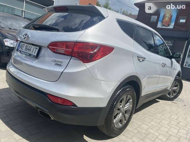 Хендай Санта Фе, объемом двигателя 2.4 л и пробегом 238 тыс. км за 15500 $, фото 17 на Automoto.ua