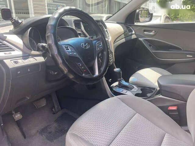 Хендай Санта Фе, объемом двигателя 2.4 л и пробегом 238 тыс. км за 15500 $, фото 9 на Automoto.ua