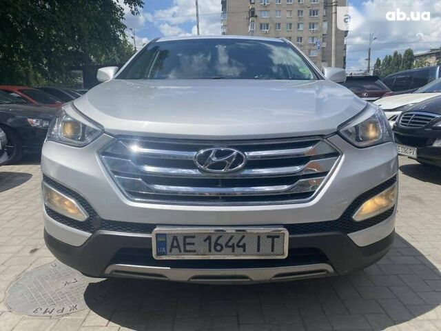 Хендай Санта Фе, объемом двигателя 2.4 л и пробегом 238 тыс. км за 15500 $, фото 4 на Automoto.ua