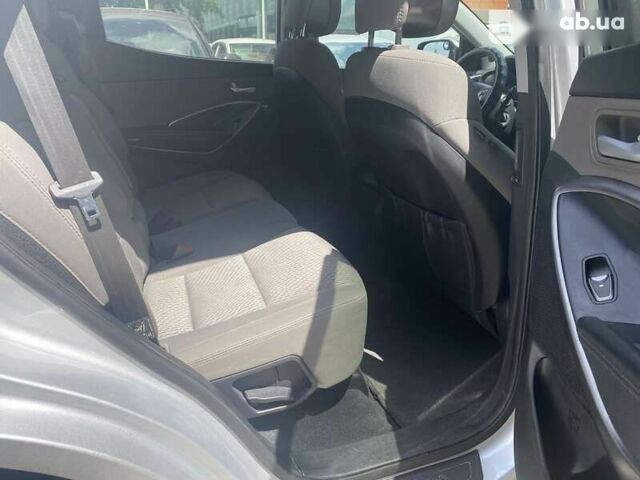 Хендай Санта Фе, объемом двигателя 2.4 л и пробегом 238 тыс. км за 15500 $, фото 10 на Automoto.ua