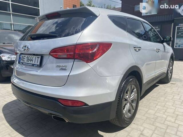 Хендай Санта Фе, объемом двигателя 2.4 л и пробегом 238 тыс. км за 15500 $, фото 2 на Automoto.ua