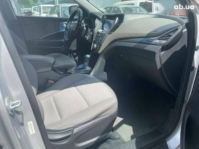 Хендай Санта Фе, объемом двигателя 2.4 л и пробегом 238 тыс. км за 15500 $, фото 8 на Automoto.ua