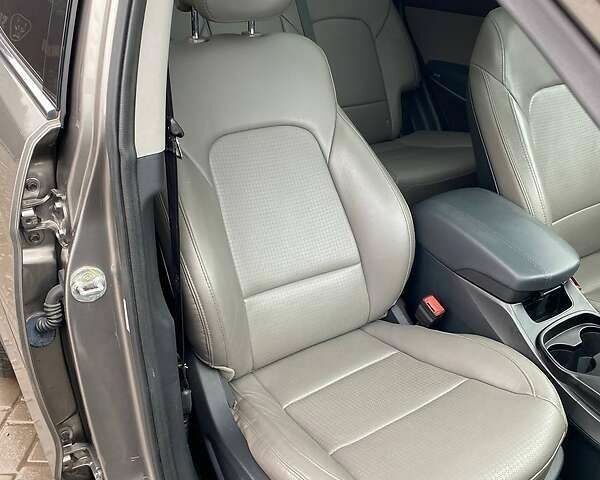 Хендай Санта Фе, об'ємом двигуна 2.4 л та пробігом 168 тис. км за 19300 $, фото 11 на Automoto.ua