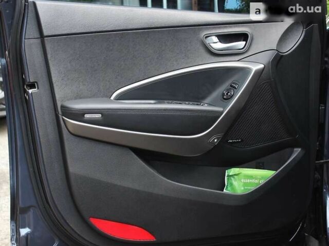 Хендай Санта Фе, объемом двигателя 2 л и пробегом 191 тыс. км за 22999 $, фото 9 на Automoto.ua