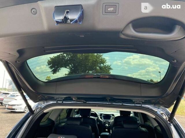 Хендай Санта Фе, объемом двигателя 2.2 л и пробегом 100 тыс. км за 26000 $, фото 7 на Automoto.ua