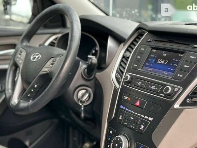 Хендай Санта Фе, объемом двигателя 2.4 л и пробегом 72 тыс. км за 18900 $, фото 19 на Automoto.ua