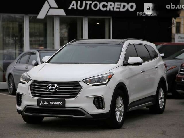 Хендай Санта Фе, объемом двигателя 3.3 л и пробегом 40 тыс. км за 23000 $, фото 3 на Automoto.ua