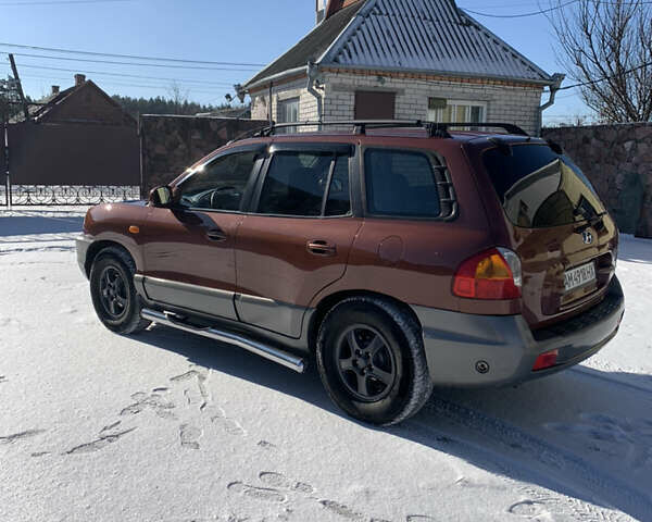 Хендай Санта Фе, объемом двигателя 2.7 л и пробегом 330 тыс. км за 4900 $, фото 7 на Automoto.ua