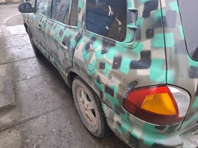 Хендай Санта Фе, объемом двигателя 2 л и пробегом 154 тыс. км за 1700 $, фото 4 на Automoto.ua