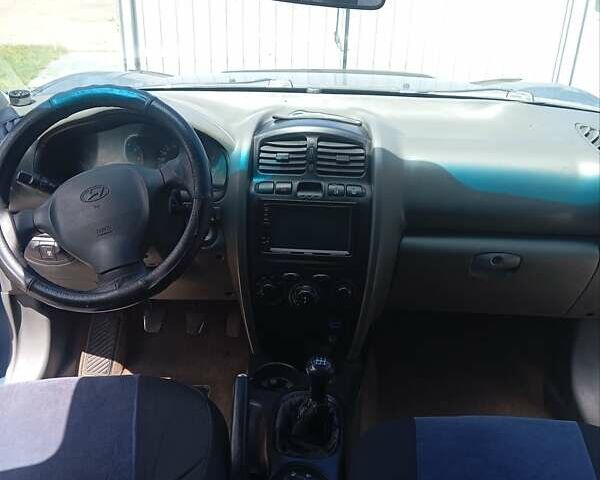 Хендай Санта Фе, объемом двигателя 2 л и пробегом 256 тыс. км за 5800 $, фото 6 на Automoto.ua