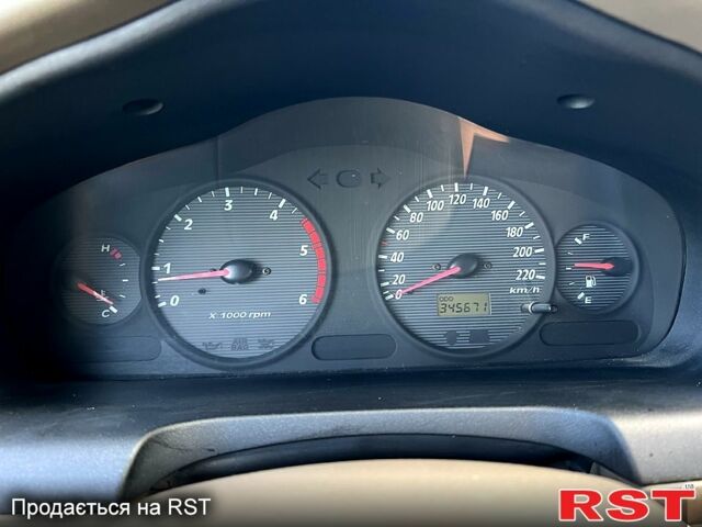 Хендай Санта Фе, об'ємом двигуна 2 л та пробігом 345 тис. км за 3250 $, фото 5 на Automoto.ua