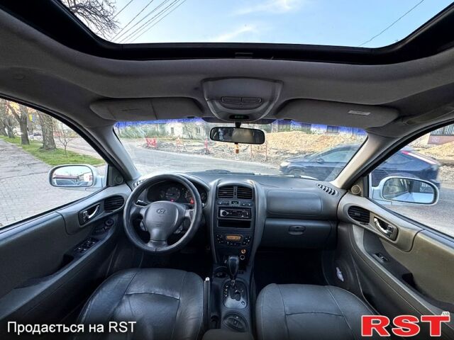 Хендай Санта Фе, объемом двигателя 2 л и пробегом 340 тыс. км за 5499 $, фото 6 на Automoto.ua