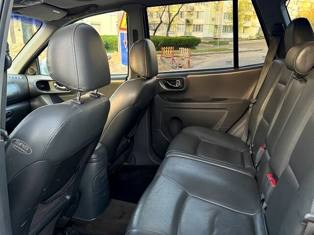 Хендай Санта Фе, объемом двигателя 2 л и пробегом 340 тыс. км за 5499 $, фото 7 на Automoto.ua