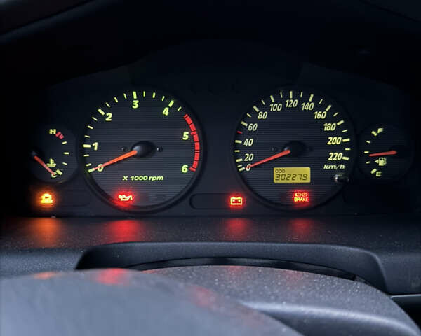 Хендай Санта Фе, объемом двигателя 2 л и пробегом 300 тыс. км за 3500 $, фото 4 на Automoto.ua