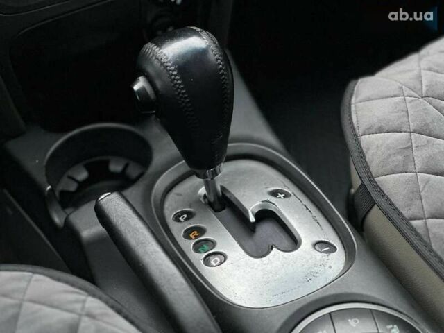 Хендай Санта Фе, объемом двигателя 0 л и пробегом 231 тыс. км за 6490 $, фото 19 на Automoto.ua