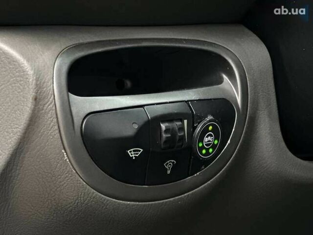 Хендай Санта Фе, объемом двигателя 0 л и пробегом 231 тыс. км за 6490 $, фото 21 на Automoto.ua