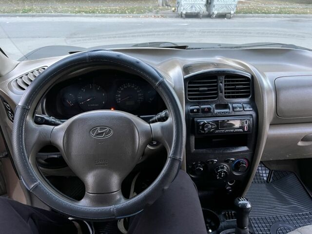Хендай Санта Фе, об'ємом двигуна 2 л та пробігом 323 тис. км за 3150 $, фото 7 на Automoto.ua