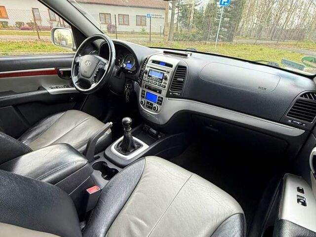 Хендай Санта Фе, объемом двигателя 2.2 л и пробегом 245 тыс. км за 3200 $, фото 3 на Automoto.ua