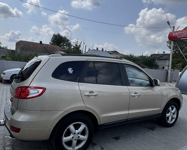 Хендай Санта Фе, объемом двигателя 2.2 л и пробегом 301 тыс. км за 8200 $, фото 8 на Automoto.ua