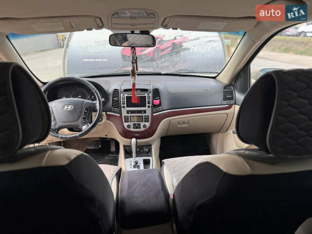 Хендай Санта Фе, объемом двигателя 2.2 л и пробегом 301 тыс. км за 8200 $, фото 11 на Automoto.ua