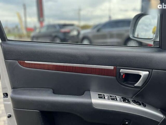 Хендай Санта Фе, об'ємом двигуна 2.2 л та пробігом 254 тис. км за 11300 $, фото 19 на Automoto.ua