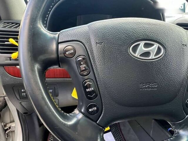 Хендай Санта Фе, объемом двигателя 2.2 л и пробегом 253 тыс. км за 11500 $, фото 11 на Automoto.ua